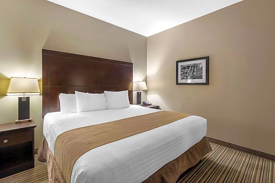 Best Western Plus Fort Saskatchewan Inn & Suites