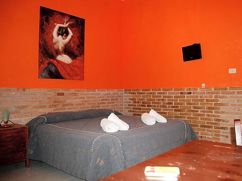 Stanze sul Mare B&B and Apartment