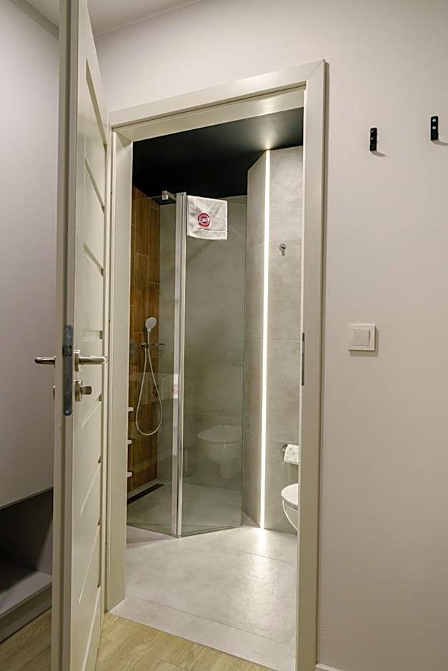 Kamienica no 111a Warsaw Airport