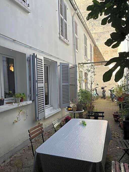 Country home in Paris