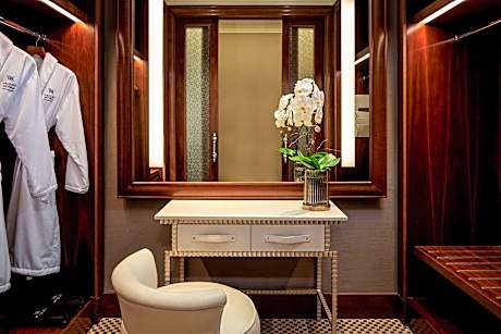 Two Queen Beds Premier Ocean View Room