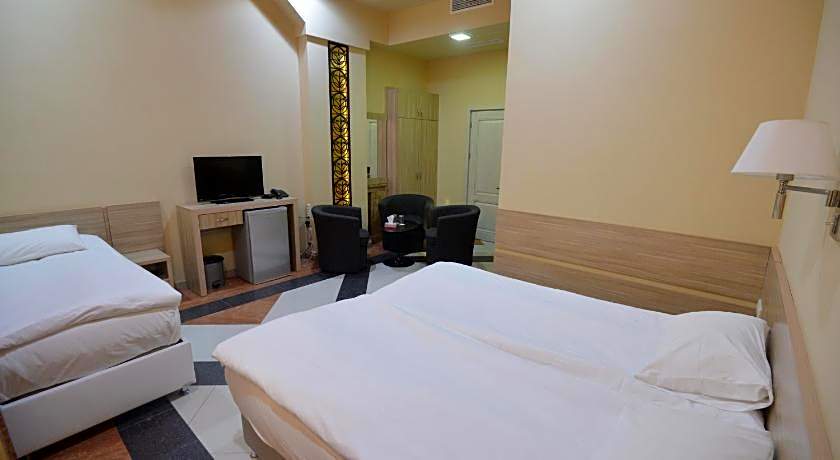 Yerevan Deluxe Hotel