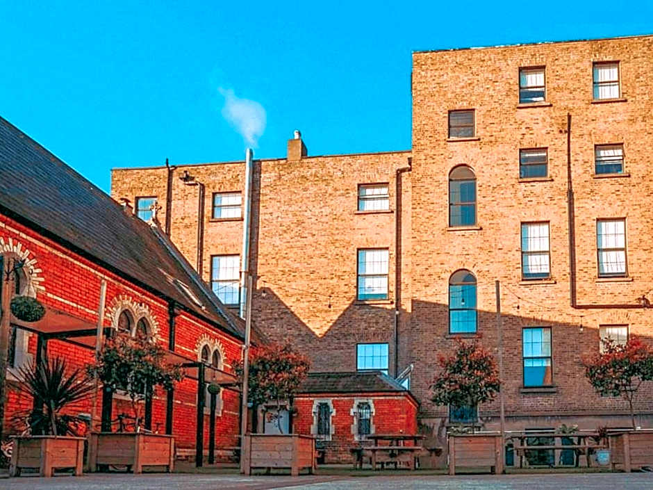 Gardiner House