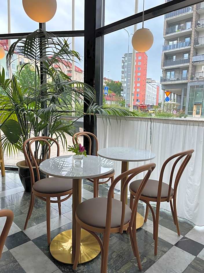 2Home Hotel Apartments