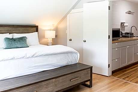 SKYLARANNA Resort & SPA