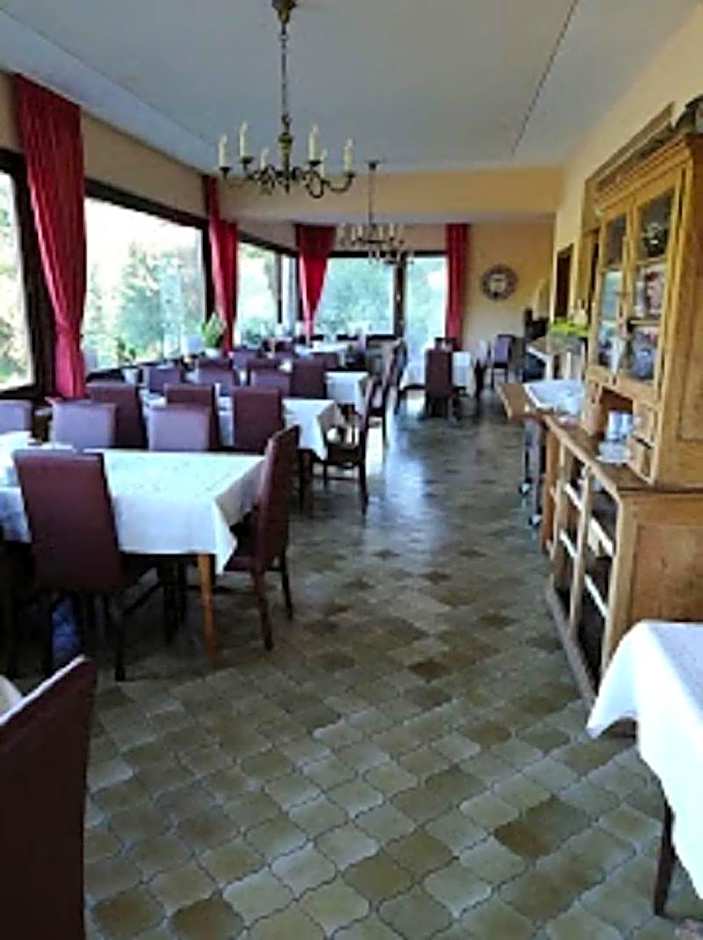 Waldhotel