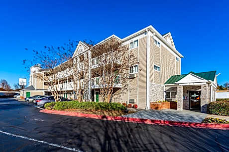 HomeTowne Studios Atlanta - Chamblee