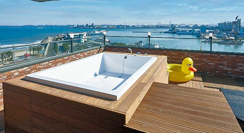 Pohang Brown Dot Terrace Pohang Terminal branch