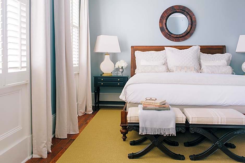 Photo 1 of 5 of Veranda 1 King Bed