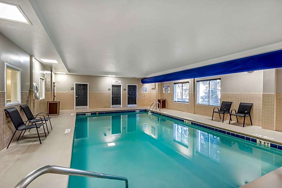 Comfort Inn & Suites North Charleston - Northwoods