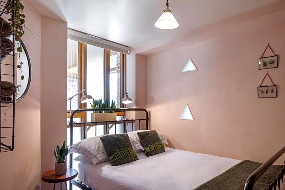 Flint Barns, Rathfinny Wine Estate