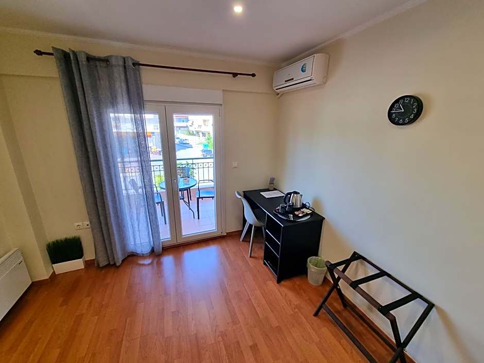 Nikos Studio Apartments