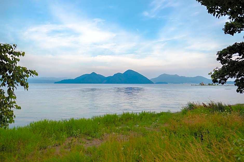 LAKE TOYA Logde SIGRA