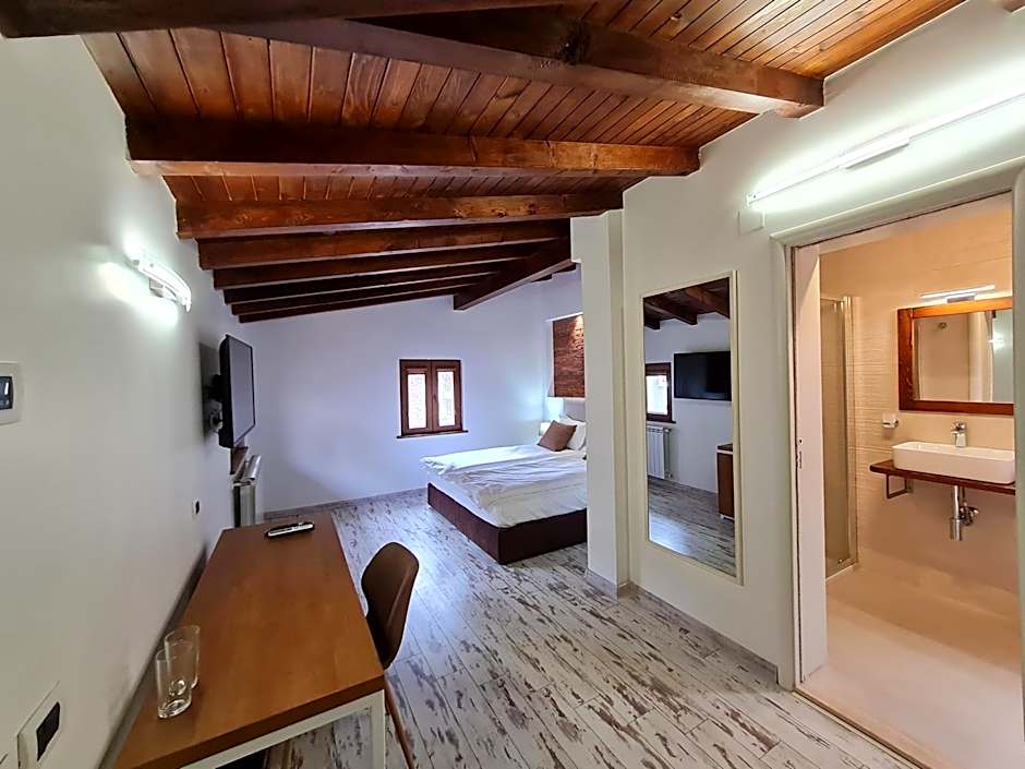 Hotel House K21 – Sofia, PA