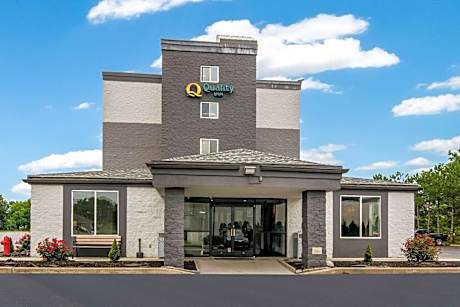 Quality Inn Rochester West