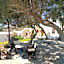 Akrotiri Hotel