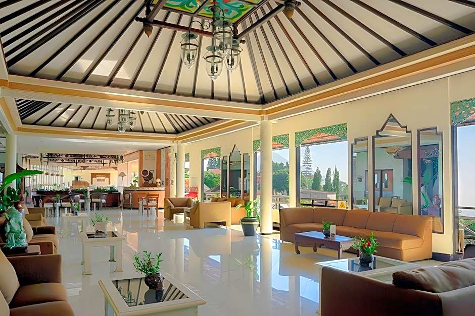 Royal Hotel and Convention Tretes