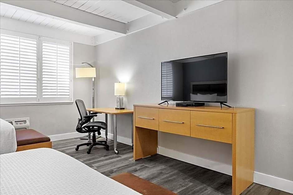 Prodigy Hotel, a Days Inn by Wyndham