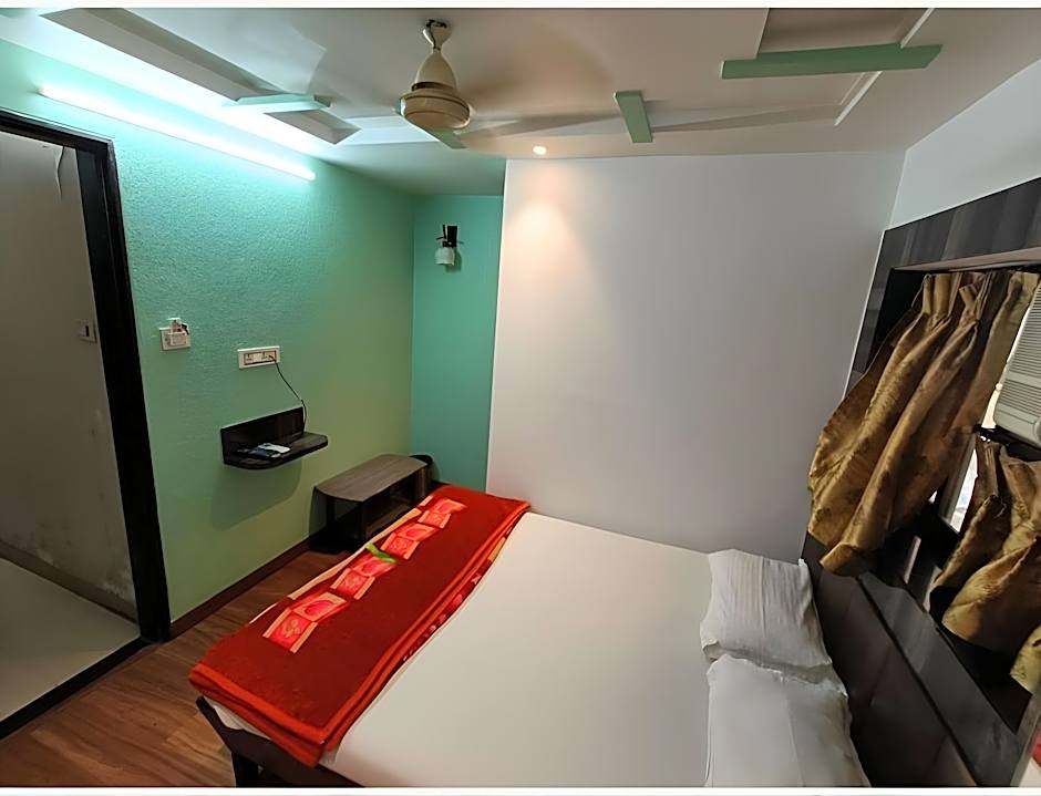 Hotel Broadway Colaba