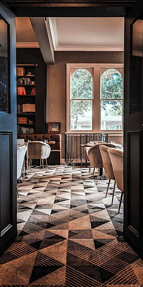 Prince of Wales Motor Inn