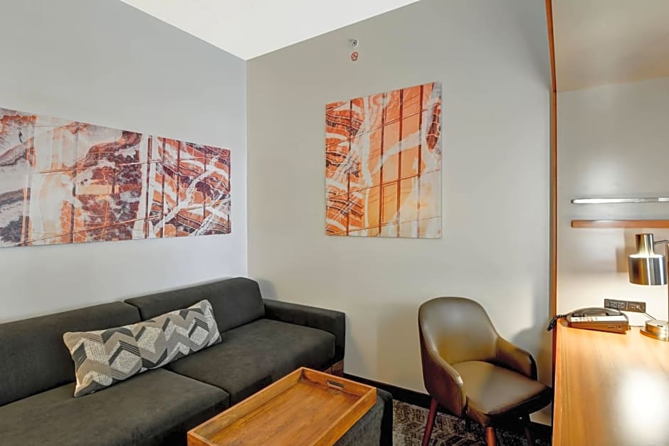 SpringHill Suites Cincinnati Airport South