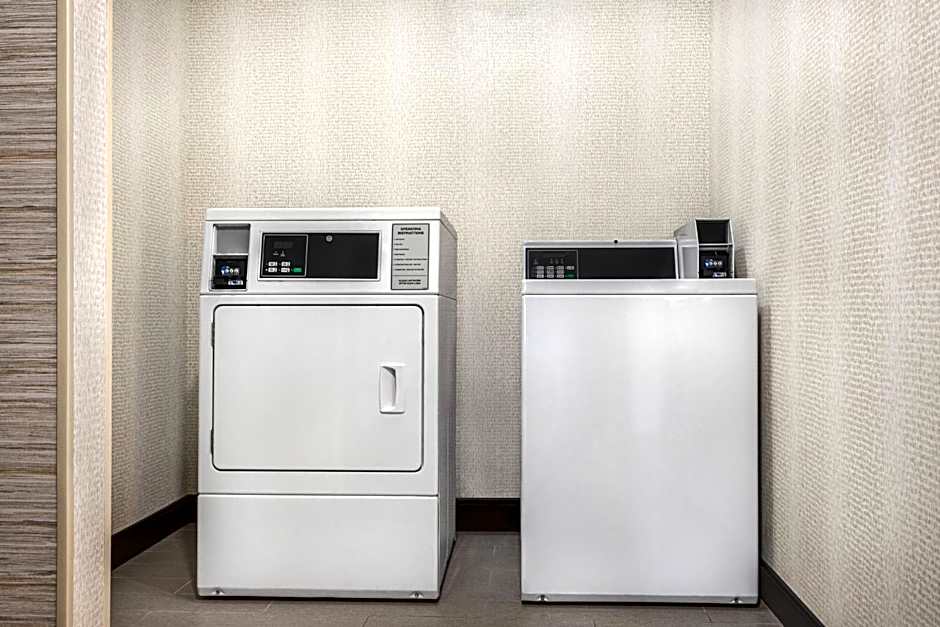 Holiday Inn Cheshire - Southington By IHG