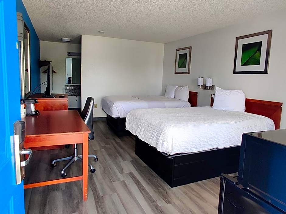 Travelodge Suites by Wyndham MacClenny