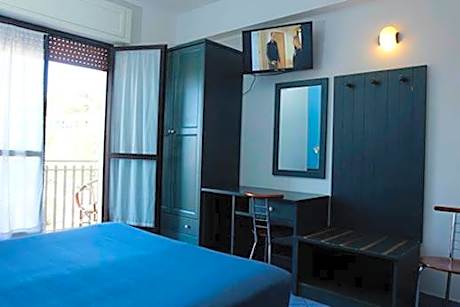 Triple Room with Balcony