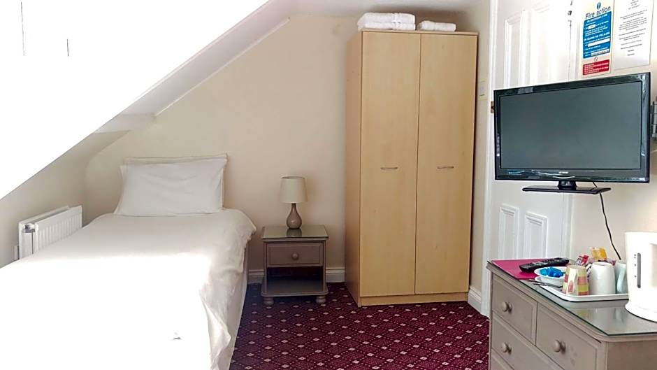 The George Guest House