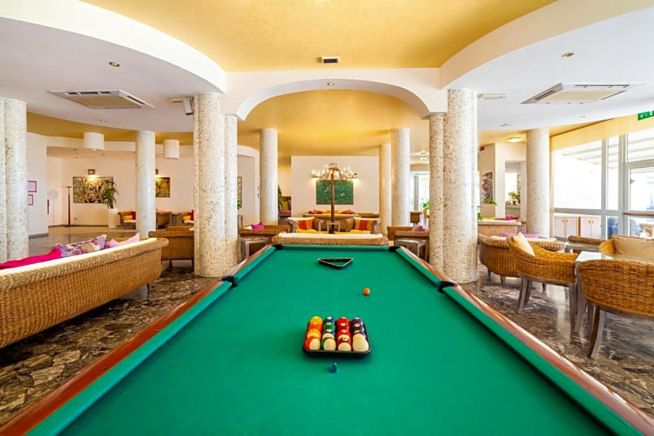 American Hotel