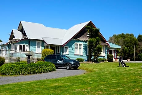 Connemara Country Lodge
