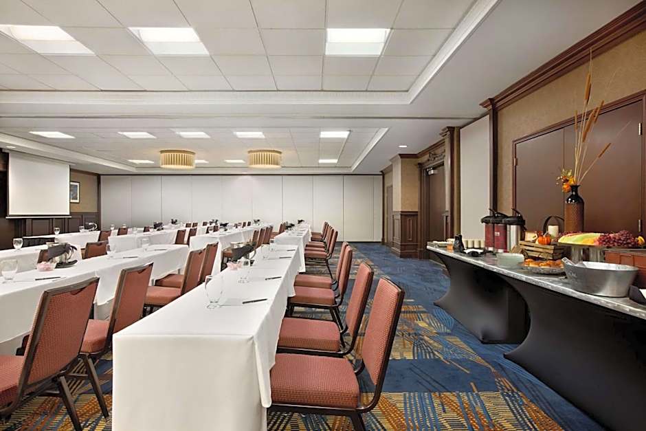 Embassy Suites By Hilton Hotel Dallas - Dfw Intl Airport South