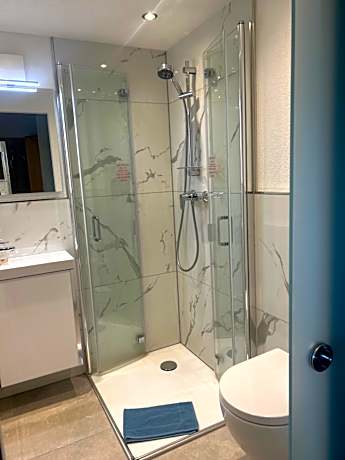 Quadruple Room with Bathroom