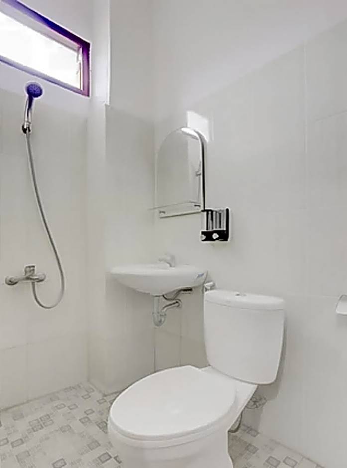 RedDoorz @ Pelangi Guest House Balikpapan