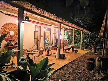 Baan Hotelier Resort