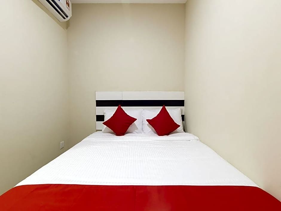 SUPER OYO 1145 Lea Guest House & Cafe