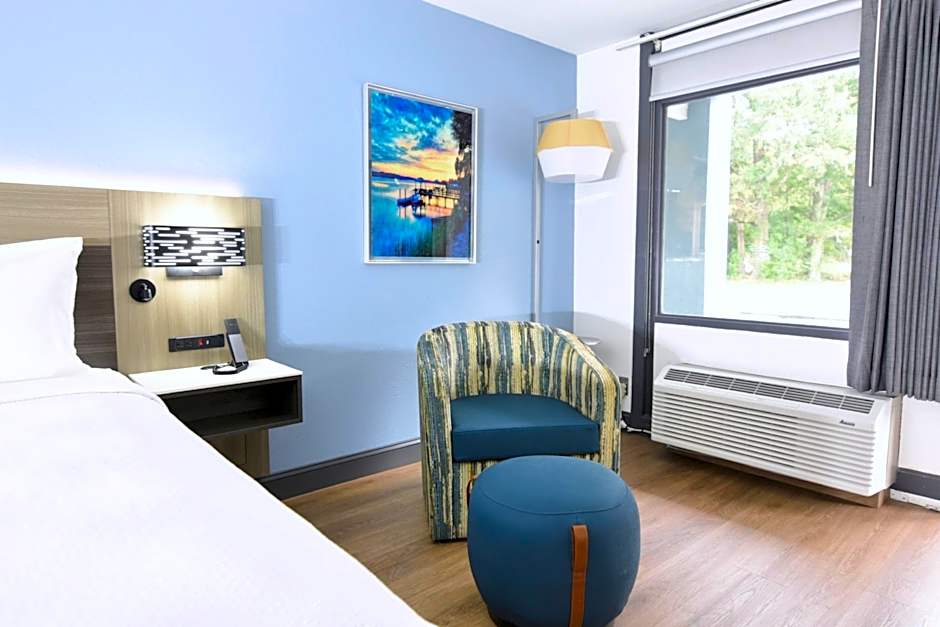 Best Western Point South