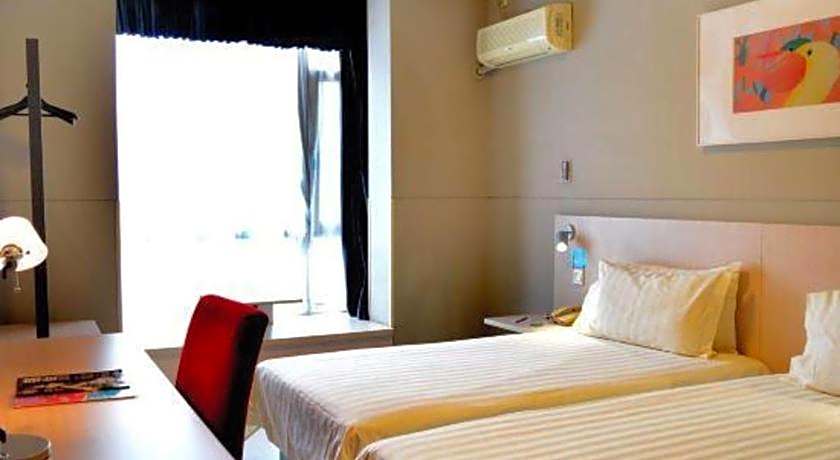 Jinjiang Inn Tiayuan Wuyi Square