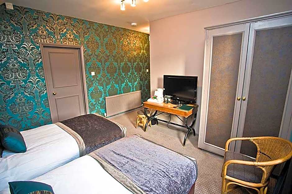 Wards Hotel