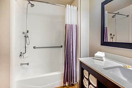 1 King Bed Mobility/Hearing Accessible Room Bathtub w/ Grab Bars  Non-Smoking