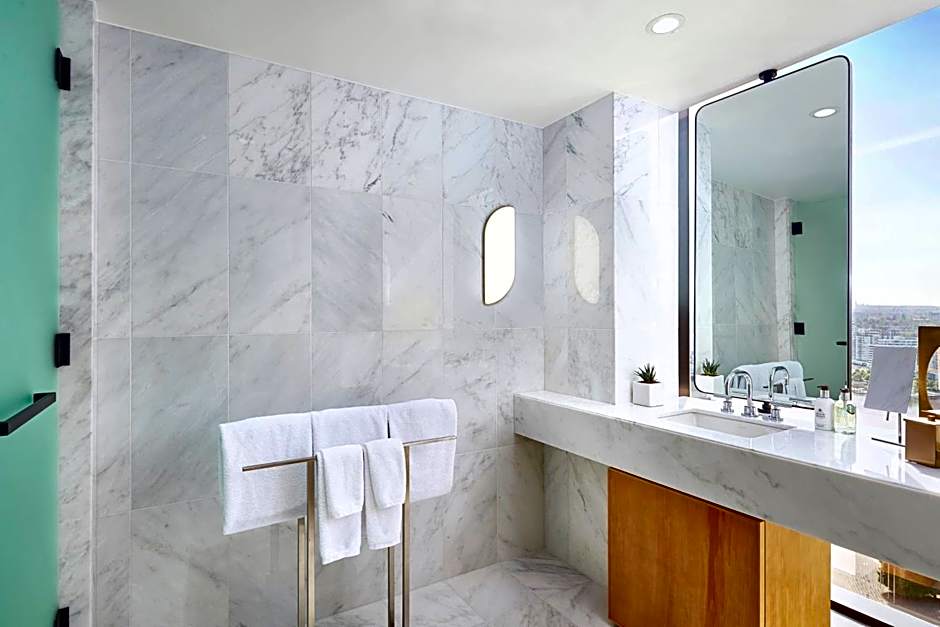 JW Marriott Parq Vancouver