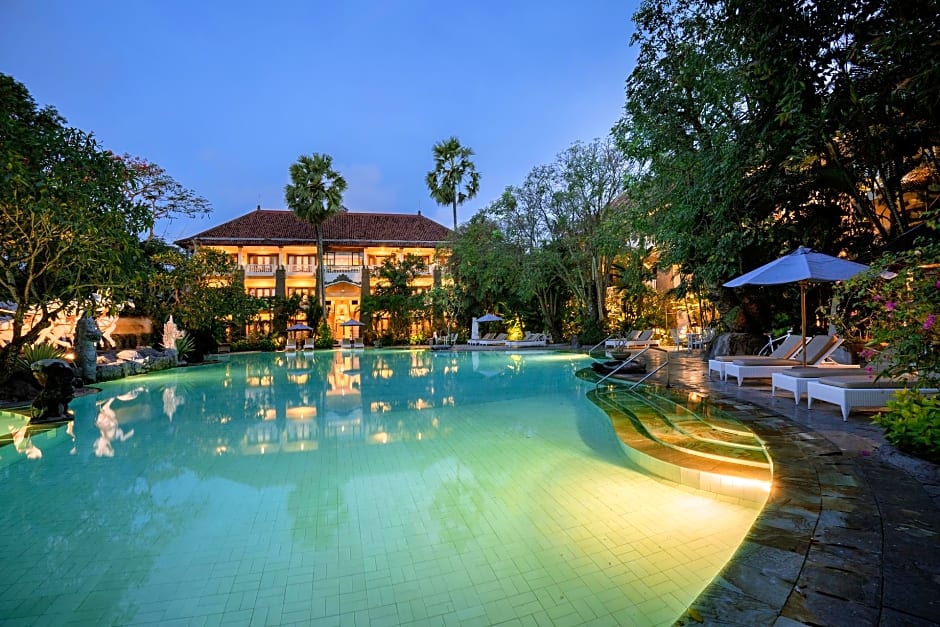 Photo 1 of 50 of Hotel Kumala Pantai
