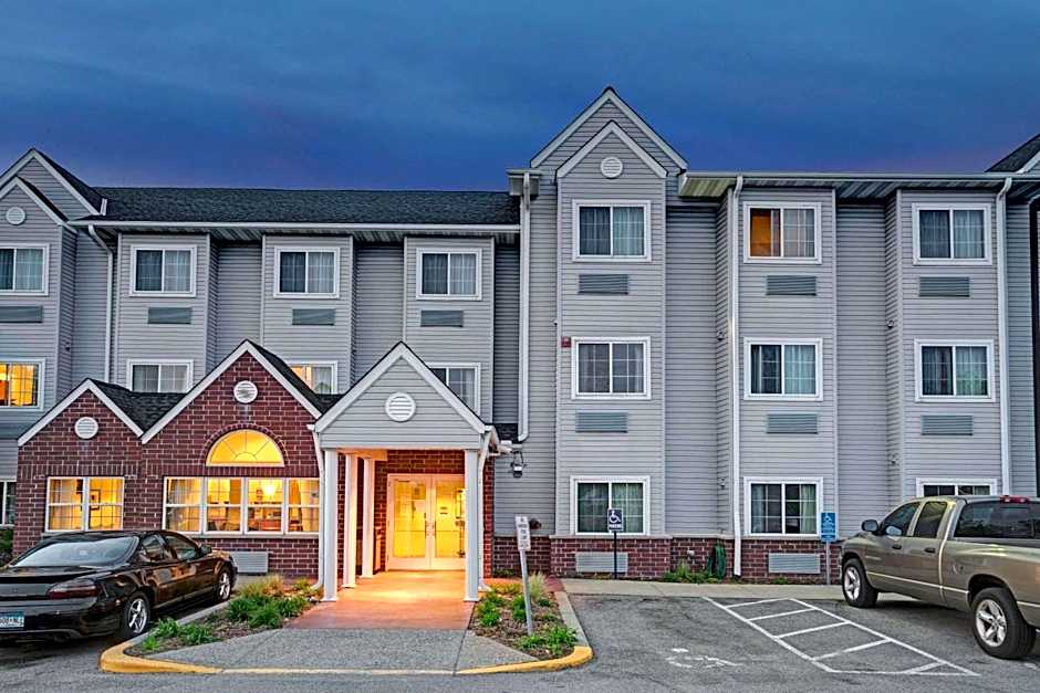 Microtel Inn & Suites by Wyndham Inver Grove Heights/Minne