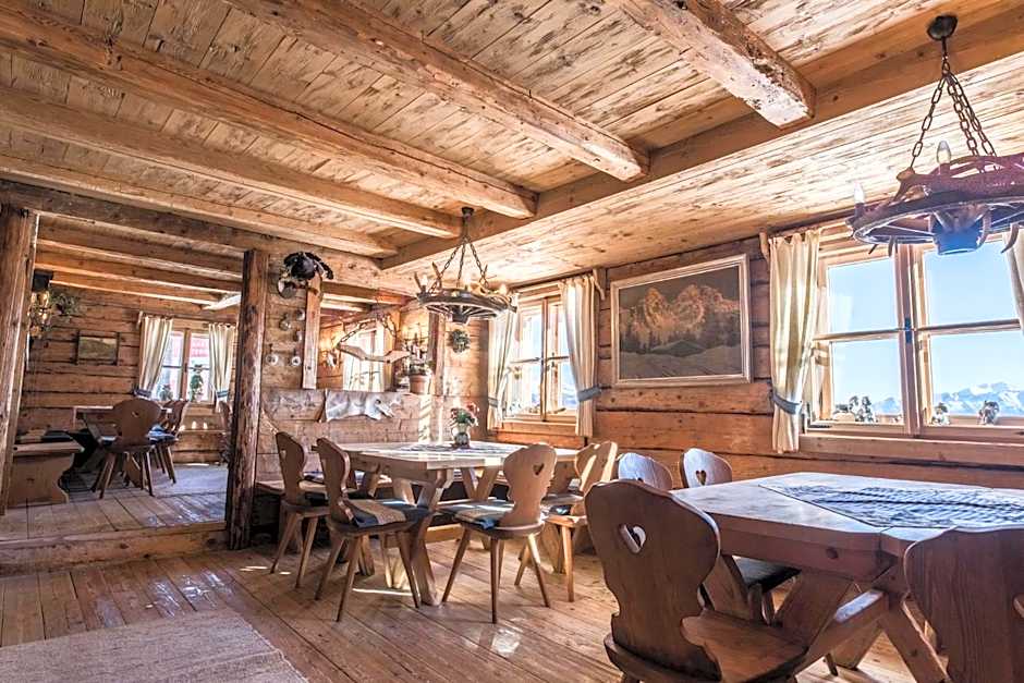 Berggasthaus & Lodge Resterhöhe