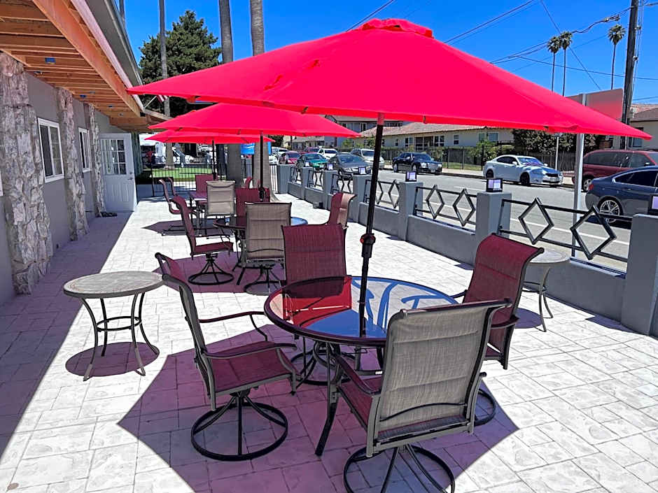 Surf City Inn & Suites