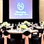 Sheraton Minneapolis West Hotel