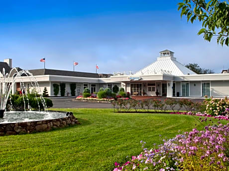 Cape Codder Resort & Spa
