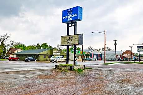 OYO Hotel Pipestone MN, Canterbury Park