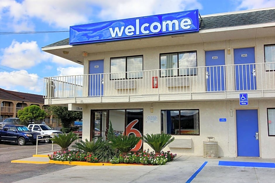 Motel 6-Kingsville, TX