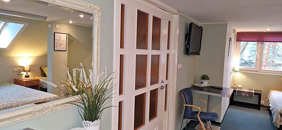 Freedom65 Hostel and Caravan